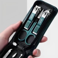 Manucure et pédicure Set 6 éléments dans un étui compact pour les soins des ongles