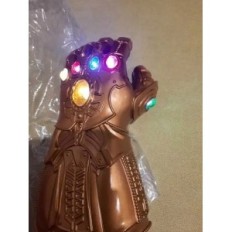 Infinity Glove Thanosa glødende 34,5 cm Interaktivt legetøj med ikke-religiøse sten og lys