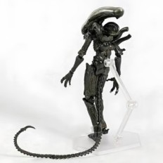 Figurine xenomorpha da un film straniero 16 cm realistica figura collezionatrice realistica per i fan di Saga Alien