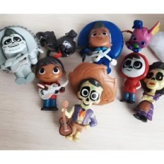 Skup figura iz bajke s tajnicom coco 8 komada dekorativnih figurica iz filma Coco savršenog za ljubitelje animacija i kolektora