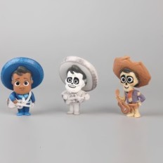 Sada postav z pohádky s utajením Coco 8 kusů dekorativních figurek z filmu Coco ideální pro fanoušky animací a sběratelů
