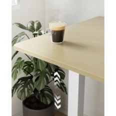 Un bureau debout avec un réglage de hauteur électrique ergear, 122 x 61 cm