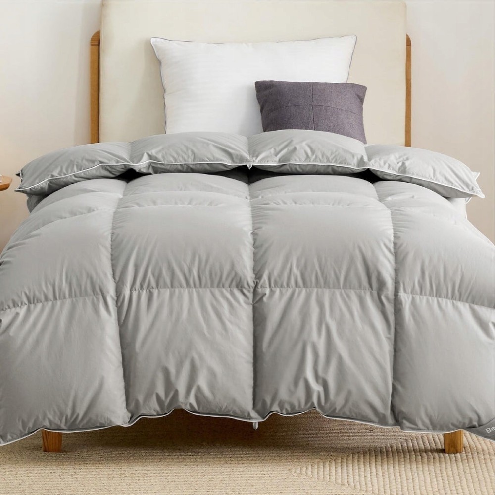 Downstool Bedsure 155x220 Winter Quilt, Oeko-Tex Certifikat, Grå