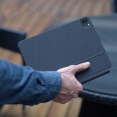 Magnetska tipkovnica Synchro Qwertz na ipad Pro 2022 Multi-Touch, crno