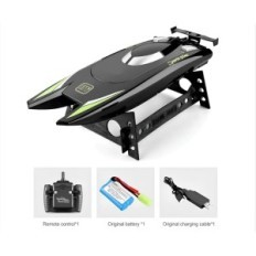 Toy boat controlled remotely, fast yacht with remote control