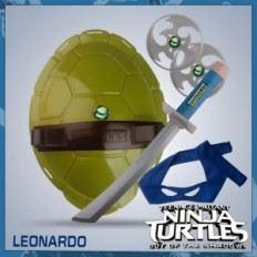 Conjunto de tartarugas interativas ninja leonardo definido com armas, armaduras e shurikenes