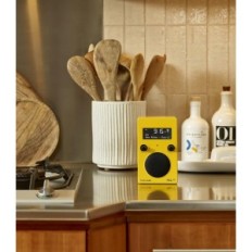 Portable Tivoli Audio PAL + BT, 16 tööaega, veekindel, kollane