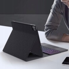 Etui Earto QWERTZ billentyűzet iPad Pro 12.9, 7 színek háttérfény, fekete