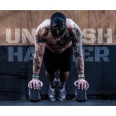 Kettlebell törzs WOD 7kg, öntöttvas, fekete