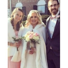 Frauen schöne Kap mit Kapuze Winter Poncho mit Etoli zur Hochzeit