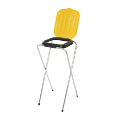 Cremalheira de alça de restauração em sacos de 120l no lixo lixo amarelo