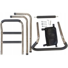 Seisa vanemad inimesed nagu voodid ja toolid, metallist