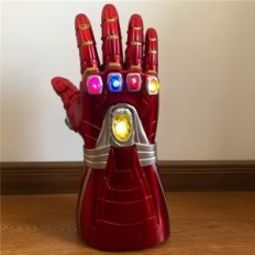 Žvilgsnis į filmą "Avengers": žaidimo pabaiga 36 cm
