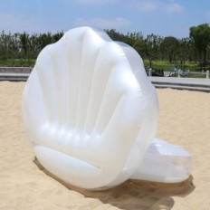 Inflatable tiscying mattress in the shape of pearls / shells, 160x130x130 cm, white