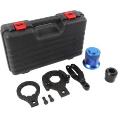 Um conjunto de ferramentas para remover um mecanismo diferencial da ponte traseira Zktool