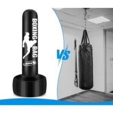 Boxbeutel mit der Basis von Juoifip 69 '', ein aufblasbarer Kickboxing-Sack