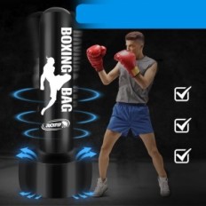 Boxbeutel mit der Basis von Juoifip 69 '', ein aufblasbarer Kickboxing-Sack