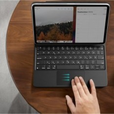 Cas avec clavier ESR magnétique pour iPad Air 6/5 / 4 / iPad Pro 11, noir