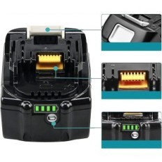 En uppsättning av 2 Jisaltt 5000 mAh batterier till Makita, används