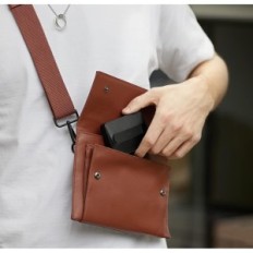 Power Bank with USB-C ESR 5000mAh cable, from Magsafe for iPhone, black