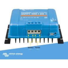Naptöltés vezérlő Victron Energy 100V, 30A, 12 / 24V, Bluetooth