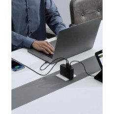 Baseus Chargeur USB C 160W 3 ports PD3.1 Gan5 pour téléphones et ordinateurs portables