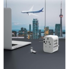 Universal Tessan 633UC adapter til rejser med 2 USB og 2 USB C