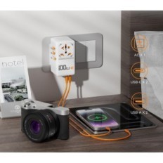 Univerzálny cestovný adaptér TESSAN T7659, 100 W GAN s 2 USB C, 2 USB A