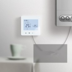 Termostat cyfrowy Beok BOT-R6W-F do kotła gazowego, działa od 3 AA, biały