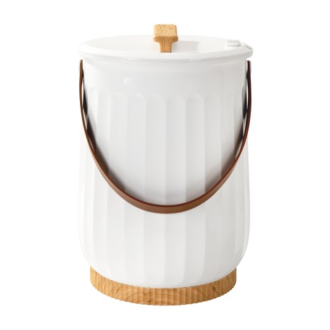 Grijač ručnika ELEGANTE E18 400W — pogled sprijeda