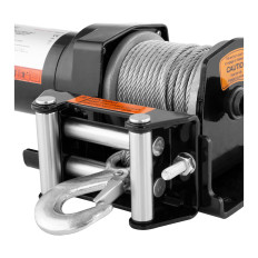 Round Road Wirelling s ceste do automobila uže 15 m Troard 907 kg + Pilot