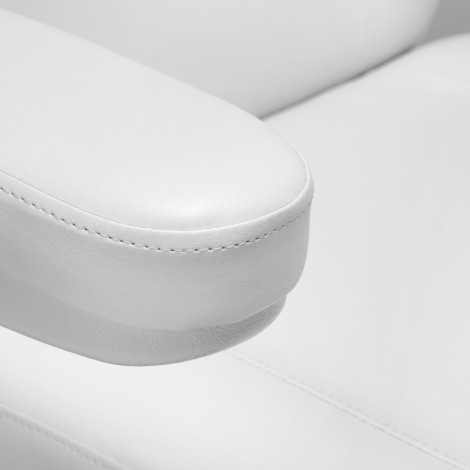 Elektromos kozmetikai szék SILLON CLASSIC 3 motorral pedikűr támlával fehér — közeli kép a kartámaszról