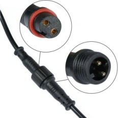 PN16 US Trdno 5 V USB 15.5x12x10 cm Za natančno namestitev