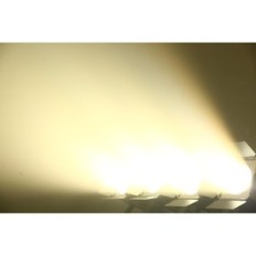 XQ09010, 200 W, 3200 K / 5600 K, 2,4E + 2 V, range 6-8 m, 4 control modes