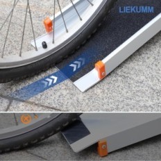 LIECUMM teleszkópos alumínium rámpák MR207N, 123-214 cm, legfeljebb 300 kg