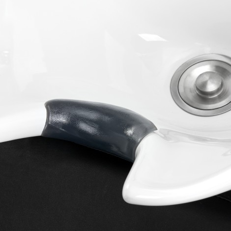 Gabbiano hairdressing wash unit ZA31 black — close-up of the surface