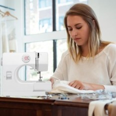 Liropau naaimachine, 12 steken, 2 snelheden