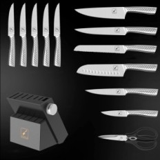 Um conjunto de facas de cozinha, 14 elementos, preto